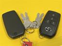 スマートキーはカバンやポケットから取り出すことなく、ドアのロックアンロックやエンジンの始動が出来ます!