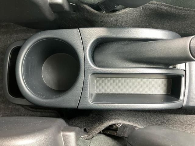 アクア L 純正 ナビ/Bluetooth接続/ETC/EBD付ABS/横滑り防止装置/アイドリングストップ/エアバッグ 運転席/エアバッグ 助手席/パワーウインドウ/キーレス/オートエアコン/パワーステアリング(35枚目)