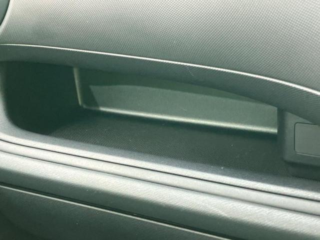 アクア L 純正 ナビ/Bluetooth接続/ETC/EBD付ABS/横滑り防止装置/アイドリングストップ/エアバッグ 運転席/エアバッグ 助手席/パワーウインドウ/キーレス/オートエアコン/パワーステアリング(44枚目)