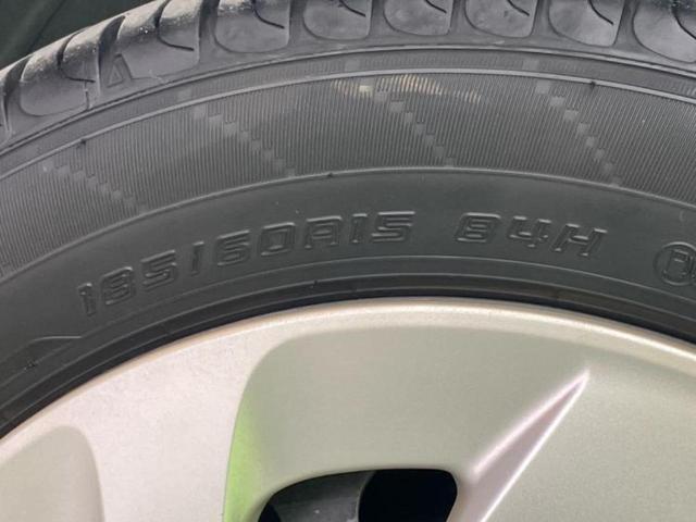 アクア L 純正 ナビ/Bluetooth接続/ETC/EBD付ABS/横滑り防止装置/アイドリングストップ/エアバッグ 運転席/エアバッグ 助手席/パワーウインドウ/キーレス/オートエアコン/パワーステアリング(56枚目)