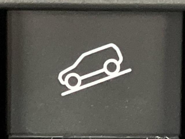 国産車から輸入車まで多様なお客様のニーズのお応えできるように、全国規模で豊富な在庫展開！車のことならＷＥＣＡＲＳへ！