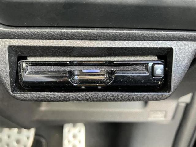 フォレスター ４ＷＤプレミアム　新品タイヤ／保証書／純正　８インチ　ＳＤナビ／デジタルインナーミラー／衝突安全装置／シートヒーター　全席／車線逸脱防止支援システム／ヘッドランプ　ＬＥＤ／Ｂｌｕｅｔｏｏｔｈ接続／ＥＴＣ　バックカメラ（17枚目）