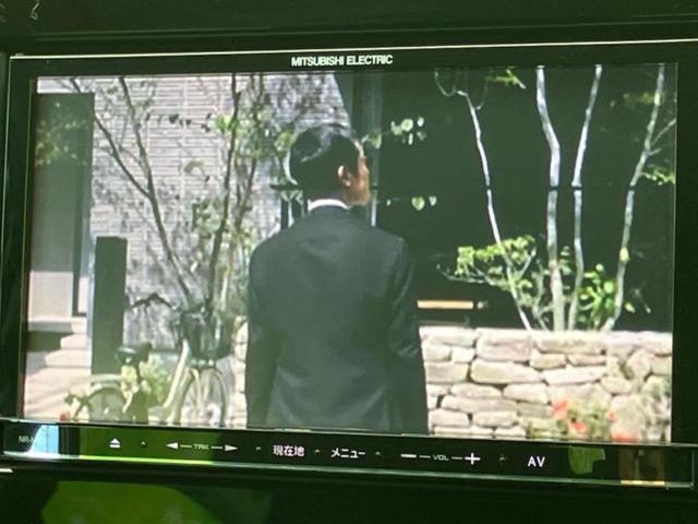 イグニス ハイブリッドMG 新品タイヤ/保証書/社外 ナビ/シートヒーター/ETC/EBD付ABS/横滑り防止装置/アイドリングストップ/DVD/エアバッグ 運転席/エアバッグ 助手席/パワーウインドウ/キーレスエントリー(13枚目)