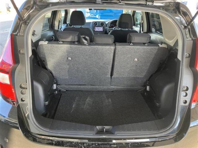 ノート Ｘ　保証書／純正　ＳＤナビ／エマージェンシーブレーキ／車線逸脱防止支援システム／ヘッドランプ　ＬＥＤ／ＥＢＤ付ＡＢＳ／横滑り防止装置／アイドリングストップ／バックモニター／フルセグＴＶ　バックカメラ（8枚目）