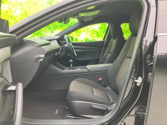 MAZDA3ファストバック 15Sツーリング 純正 SDナビ/衝突安全装置/車線逸脱防止支援システム/ヘッドランプ LED/ETC/EBD付ABS/横滑り防止装置/アイドリングストップ/バックモニター/フルセグTV/DVD/エアバッグ 運転席(6枚目)