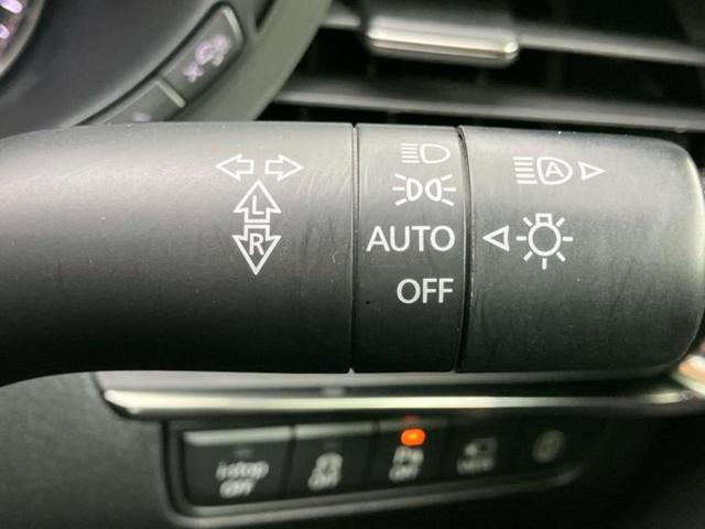 MAZDA3ファストバック 15Sツーリング 純正 SDナビ/衝突安全装置/車線逸脱防止支援システム/ヘッドランプ LED/ETC/EBD付ABS/横滑り防止装置/アイドリングストップ/バックモニター/フルセグTV/DVD/エアバッグ 運転席(16枚目)