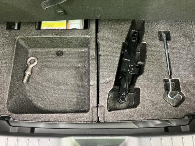 MAZDA3ファストバック 15Sツーリング 純正 SDナビ/衝突安全装置/車線逸脱防止支援システム/ヘッドランプ LED/ETC/EBD付ABS/横滑り防止装置/アイドリングストップ/バックモニター/フルセグTV/DVD/エアバッグ 運転席(26枚目)