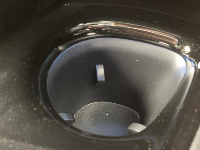 Ｃ－ＨＲ Ｇ　純正エアロ／保証書／社外　９インチ　ＳＤナビ／衝突安全装置／シートヒーター／車線逸脱防止支援システム／シート　合皮／パーキングアシスト　自動操舵／ドライブレコーダー　社外／ヘッドランプ　ＬＥＤ　禁煙車（42枚目）