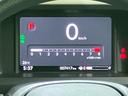ファッションスタイル　保証書／ディスプレイオーディオ８インチ／ホンダセンシング／両側電動スライドドア／車線逸脱防止支援システム／パーキングアシスト　バックガイド／ヘッドランプ　ＬＥＤ　衝突被害軽減システム　バックカメラ（12枚目）