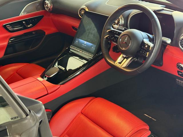 ＳＬ ＳＬ４３　ＳＬ４３（４名）　ＡＭＧ　赤レザーシート　ブルメスターサウンドシステム　３６０度カメラ　ＨＵＤ（10枚目）