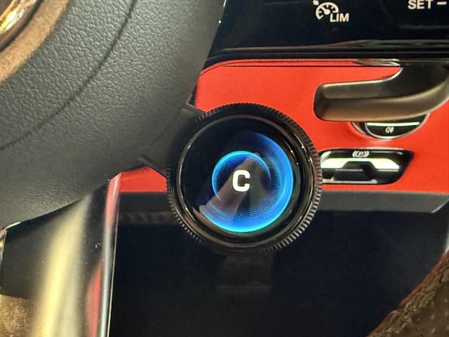 ＳＬ ＳＬ４３　ＳＬ４３（４名）　ＡＭＧ　赤レザーシート　ブルメスターサウンドシステム　３６０度カメラ　ＨＵＤ（13枚目）