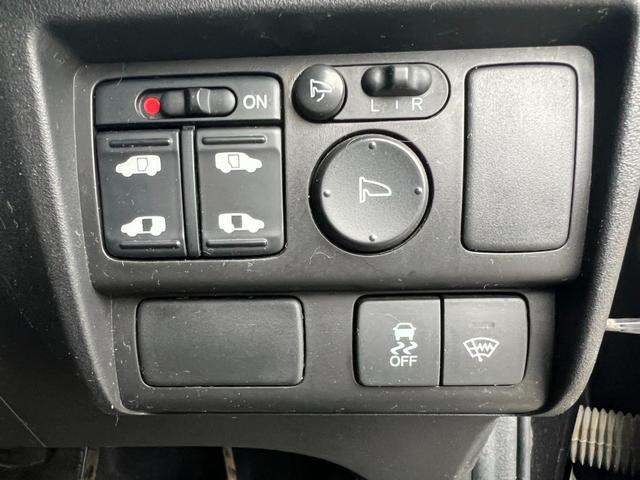 フリードスパイクハイブリッド ジャストセレクション　ハイブリッド　ＥＴＣ　バックカメラ　ナビ　ＴＶ　両側電動スライドドア　オートクルーズコントロール　ＨＩＤ　キーレスエントリー　アイドリングストップ　電動格納ミラー　ＣＶＴ　アルミホイール　ＣＤ　ＡＢＳ（10枚目）