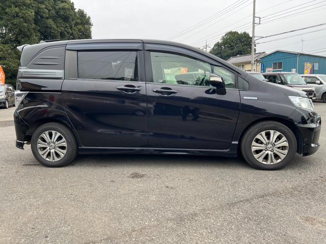 フリードスパイクハイブリッド ジャストセレクション　ハイブリッド　ＥＴＣ　バックカメラ　ナビ　ＴＶ　両側電動スライドドア　オートクルーズコントロール　ＨＩＤ　キーレスエントリー　アイドリングストップ　電動格納ミラー　ＣＶＴ　アルミホイール　ＣＤ　ＡＢＳ（15枚目）