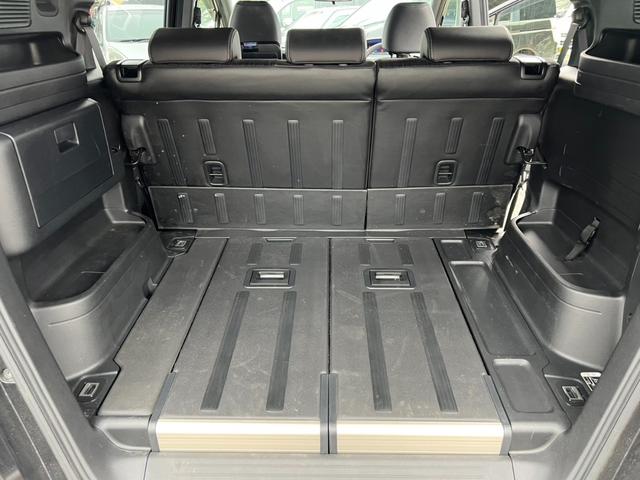 フリードスパイクハイブリッド ジャストセレクション　ハイブリッド　ＥＴＣ　バックカメラ　ナビ　ＴＶ　両側電動スライドドア　オートクルーズコントロール　ＨＩＤ　キーレスエントリー　アイドリングストップ　電動格納ミラー　ＣＶＴ　アルミホイール　ＣＤ　ＡＢＳ（19枚目）