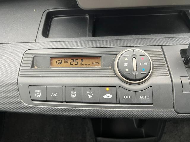 フリードスパイク G ジャストセレクション ナビ TV 両側スライド・片側電動 HID スマートキー 電動格納ミラー ウォークスルー CVT アルミホイール CD USB Bluetooth ABS エアコン パワーステアリング(10枚目)