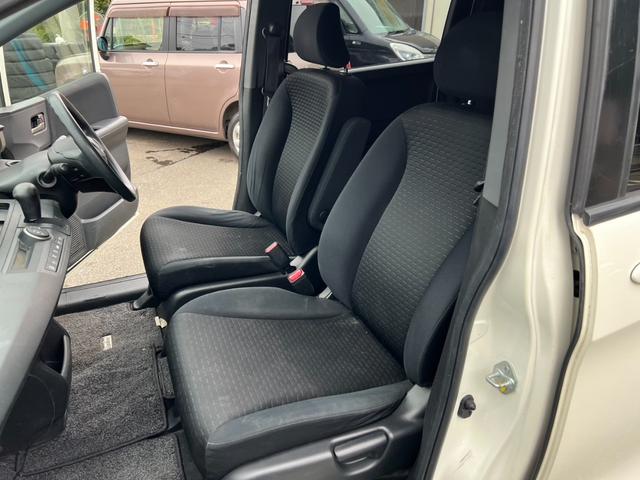 フリードスパイク G ジャストセレクション ナビ TV 両側スライド・片側電動 HID スマートキー 電動格納ミラー ウォークスルー CVT アルミホイール CD USB Bluetooth ABS エアコン パワーステアリング(21枚目)