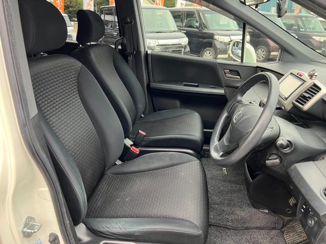 フリードスパイク G ジャストセレクション ナビ TV 両側スライド・片側電動 HID スマートキー 電動格納ミラー ウォークスルー CVT アルミホイール CD USB Bluetooth ABS エアコン パワーステアリング(24枚目)