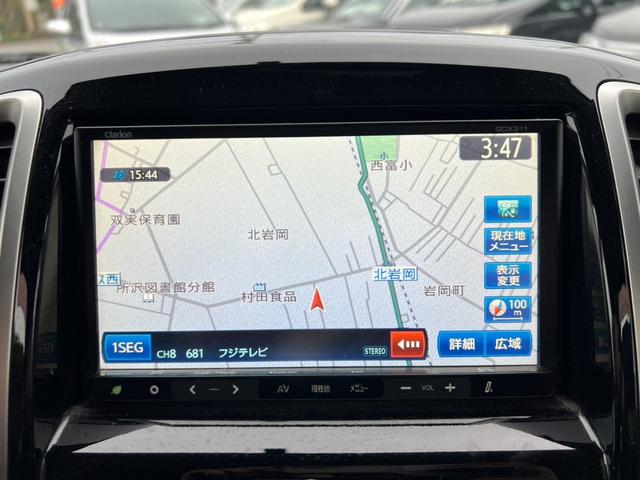 ソリオ ブラック&ホワイト ETC ナビ TV 両側電動スライドドア HID スマートキー 電動格納ミラー ウォークスルー CVT アルミホイール CD DVD再生 USB 盗難防止システム 衝突安全ボディ ABS エアコン(4枚目)