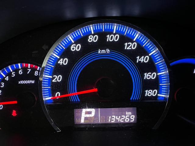 ソリオ ブラック&ホワイト ETC ナビ TV 両側電動スライドドア HID スマートキー 電動格納ミラー ウォークスルー CVT アルミホイール CD DVD再生 USB 盗難防止システム 衝突安全ボディ ABS エアコン(23枚目)