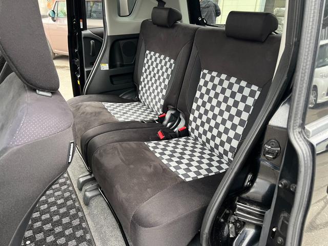 ソリオ ブラック&ホワイト ETC ナビ TV 両側電動スライドドア HID スマートキー 電動格納ミラー ウォークスルー CVT アルミホイール CD DVD再生 USB 盗難防止システム 衝突安全ボディ ABS エアコン(24枚目)