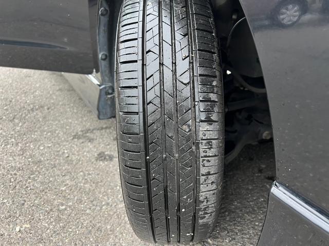 ソリオ ブラック&ホワイト ETC ナビ TV 両側電動スライドドア HID スマートキー 電動格納ミラー ウォークスルー CVT アルミホイール CD DVD再生 USB 盗難防止システム 衝突安全ボディ ABS エアコン(29枚目)