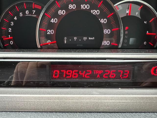 オデッセイ アブソルート　ＥＴＣ　バックカメラ　ナビ　オートクルーズコントロール　ＨＩＤ　サンルーフ　キーレスエントリー　電動格納ミラー　ＡＴ　アルミホイール　ＣＤ　盗難防止システム　衝突安全ボディ　ＡＢＳ　ＥＳＣ　エアコン（30枚目）