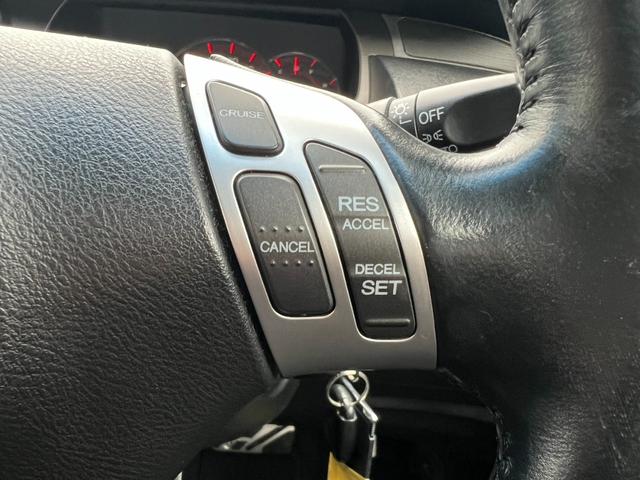 オデッセイ アブソルート　ＥＴＣ　バックカメラ　ナビ　オートクルーズコントロール　ＨＩＤ　サンルーフ　キーレスエントリー　電動格納ミラー　ＡＴ　アルミホイール　ＣＤ　盗難防止システム　衝突安全ボディ　ＡＢＳ　ＥＳＣ　エアコン（32枚目）