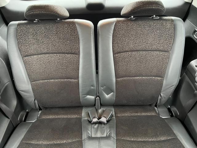 オデッセイ アブソルート　ＥＴＣ　バックカメラ　ナビ　オートクルーズコントロール　ＨＩＤ　サンルーフ　キーレスエントリー　電動格納ミラー　ＡＴ　アルミホイール　ＣＤ　盗難防止システム　衝突安全ボディ　ＡＢＳ　ＥＳＣ　エアコン（37枚目）