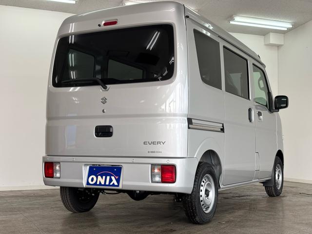 エブリイ ＰＡリミテッド　衝突被害軽減システム　誤発進抑制装置　キーレス　マニュアルエアコン　アイドリングストップ　オートライト（8枚目）