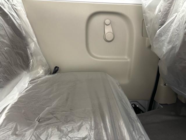 エブリイ ＰＡリミテッド　衝突被害軽減システム　誤発進抑制装置　キーレス　マニュアルエアコン　アイドリングストップ　オートライト（25枚目）