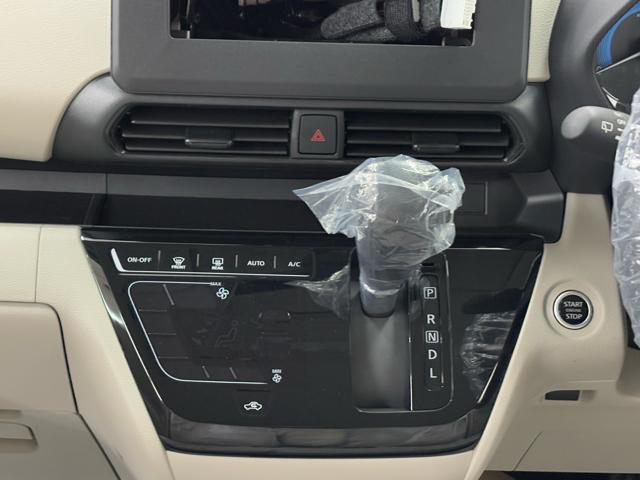 ルークス X 衝突被害軽減システム 誤発進抑制装置 スマートキー スマートシンプルハイブリッド LEDランプ フットパーキングブレーキ 片側電動スライドドア オートエアコン ホイールキャップ 助手席下収納BOX(32枚目)