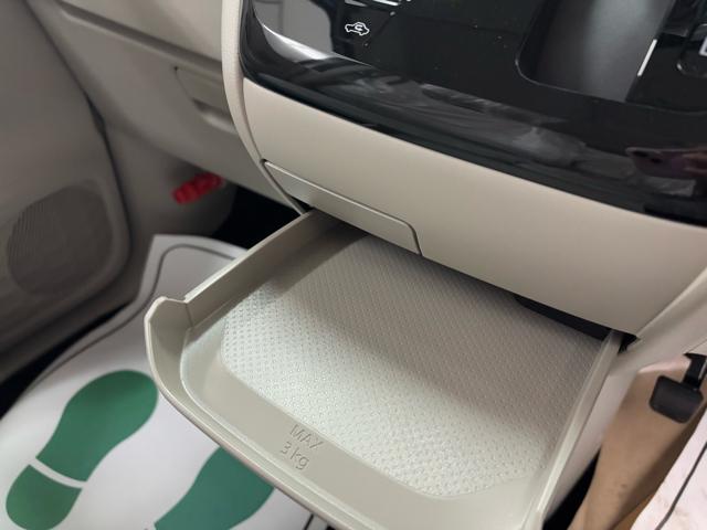 ルークス X 衝突被害軽減システム 誤発進抑制装置 スマートキー スマートシンプルハイブリッド LEDランプ フットパーキングブレーキ 片側電動スライドドア オートエアコン ホイールキャップ 助手席下収納BOX(51枚目)