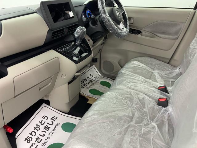 ルークス X 衝突被害軽減システム 誤発進抑制装置 スマートキー スマートシンプルハイブリッド LEDランプ フットパーキングブレーキ 片側電動スライドドア オートエアコン ホイールキャップ 助手席下収納BOX(58枚目)