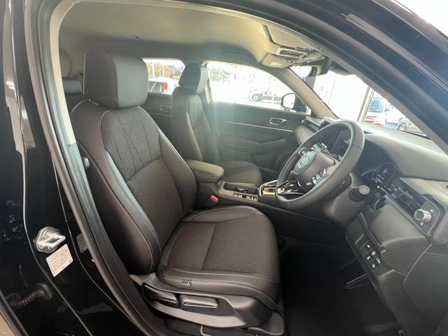 ヴェゼル ｅ：ＨＥＶ　Ｚ　登録済未使用車　ＨｏｎｄａＳＥＮＳＩＮＧ　パワーリアゲート　電子パーキング　ブレーキホールド（12枚目）