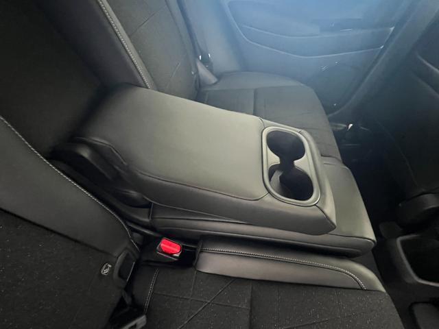 ヴェゼル ｅ：ＨＥＶ　Ｚ　登録済未使用車　ＨｏｎｄａＳＥＮＳＩＮＧ　パワーリアゲート　電子パーキング　ブレーキホールド（30枚目）