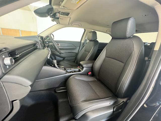 ヴェゼル ｅ：ＨＥＶ　Ｚ　登録済未使用車　ＨｏｎｄａＳＥＮＳＩＮＧ　パワーリアゲート　電子パーキング　ブレーキホールド（36枚目）