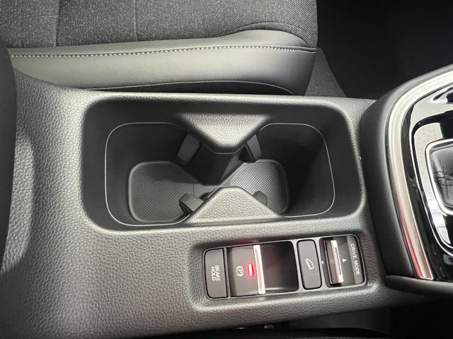 ヴェゼル ｅ：ＨＥＶ　Ｚ　登録済未使用車　ＨｏｎｄａＳＥＮＳＩＮＧ　パワーリアゲート　電子パーキング　ブレーキホールド（39枚目）