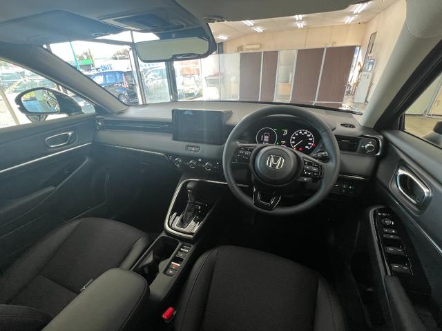 ヴェゼル ｅ：ＨＥＶ　Ｚ　登録済未使用車　ＨｏｎｄａＳＥＮＳＩＮＧ　パワーリアゲート　電子パーキング　ブレーキホールド（40枚目）