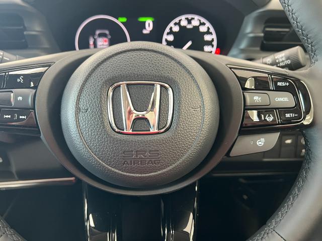 ヴェゼル ｅ：ＨＥＶ　Ｚ　登録済未使用車　ＨｏｎｄａＳＥＮＳＩＮＧ　パワーリアゲート　電子パーキング　ブレーキホールド（42枚目）