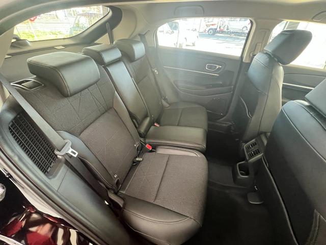 ヴェゼル ｅ：ＨＥＶ　Ｚ　登録済未使用車　ＨｏｎｄａＳＥＮＳＩＮＧ　パワーリアゲート　電子パーキング　ブレーキホールド（45枚目）