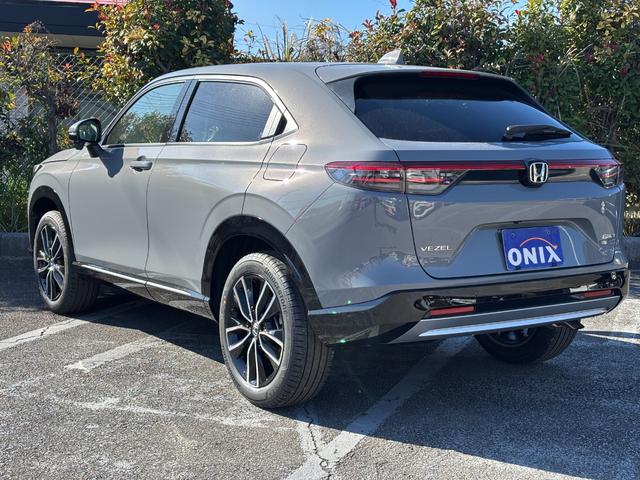 ヴェゼル ｅ：ＨＥＶ　Ｚ　登録済未使用車　ＨｏｎｄａＳＥＮＳＩＮＧ　パワーリアゲート　電子パーキング　ブレーキホールド（6枚目）