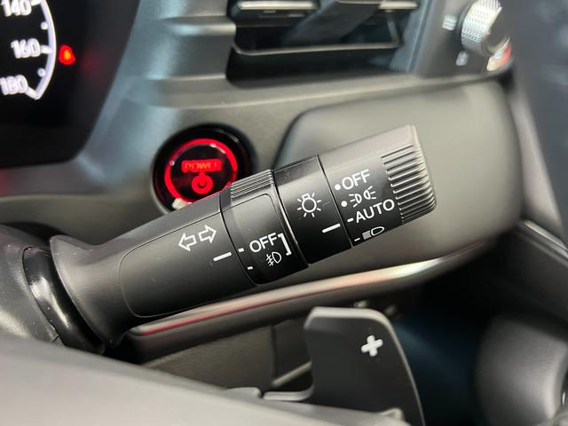 ヴェゼル ｅ：ＨＥＶ　Ｚ　登録済未使用車　ＨｏｎｄａＳＥＮＳＩＮＧ　パワーリアゲート　電子パーキング　ブレーキホールド（24枚目）