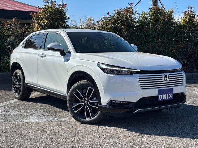 ヴェゼル ｅ：ＨＥＶ　Ｚ　登録済未使用車　ＨｏｎｄａＳＥＮＳＩＮＧ　パワーリアゲート　電子パーキング　ブレーキホールド（3枚目）