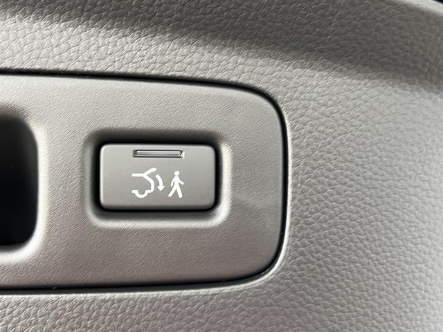 ヴェゼル ｅ：ＨＥＶ　Ｚ　登録済未使用車　ＨｏｎｄａＳＥＮＳＩＮＧ　パワーリアゲート　電子パーキング　ブレーキホールド（24枚目）