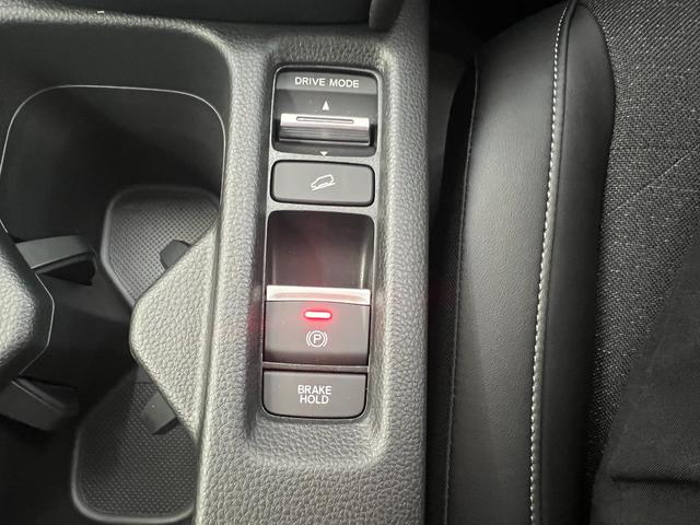 ヴェゼル ｅ：ＨＥＶ　Ｚ　登録済未使用車　ＨｏｎｄａＳＥＮＳＩＮＧ　パワーリアゲート　電子パーキング　ブレーキホールド（44枚目）