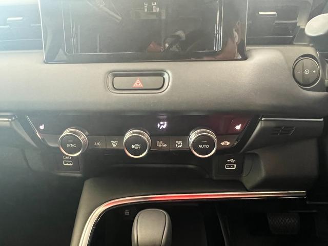 ヴェゼル ｅ：ＨＥＶ　Ｚ　登録済未使用車　ＨｏｎｄａＳＥＮＳＩＮＧ　パワーリアゲート　電子パーキング　ブレーキホールド（22枚目）