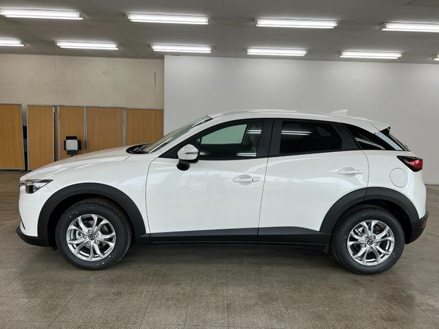 ＣＸ－３ １５Ｓ　ツーリング　登録済未使用車　アダプティブクルーズコントロール　コーナーセンサー　全方位カメラ　マツダコネクト　オルガン式ペダル　ＣａｒＰｌａｙ　フルセグテレビ（5枚目）