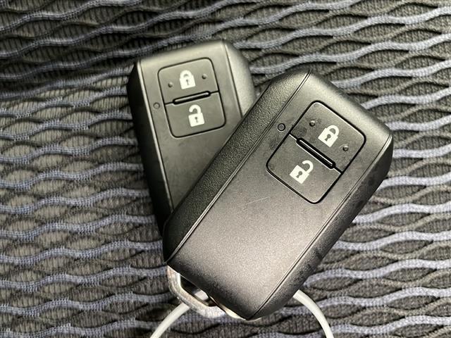 ＪスタイルＩＩ　禁煙車　純正ナビ　Ｂｌｕｅｔｏｏｔｈ　衝突軽減ブレーキ　レーンキープアシスト　レーダークルーズコントロール　コーナーセンサー　全方位カメラ　ＬＥＤライト　シートヒーター　ルーフレール　オートライト(40枚目)