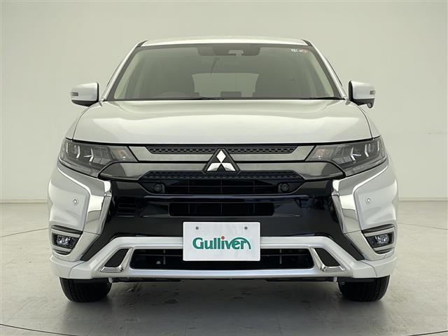 アウトランダーＰＨＥＶ Ｇリミテッドエディション　禁煙車　衝突軽減ブレーキ　レーンキープアシスト　クルーズコントロール　クリアランスソナー　パドルシフト　シートヒーター　スマートキー／スペアキー　プッシュスタート　ＬＥＤヘッドライト／オートライト（28枚目）