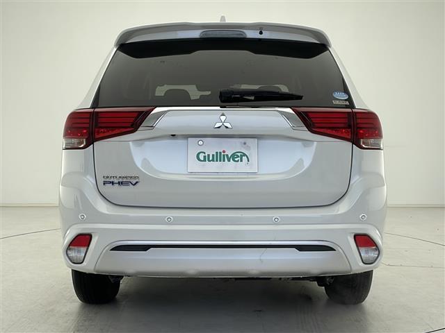 アウトランダーＰＨＥＶ Ｇリミテッドエディション　禁煙車　衝突軽減ブレーキ　レーンキープアシスト　クルーズコントロール　クリアランスソナー　パドルシフト　シートヒーター　スマートキー／スペアキー　プッシュスタート　ＬＥＤヘッドライト／オートライト（29枚目）